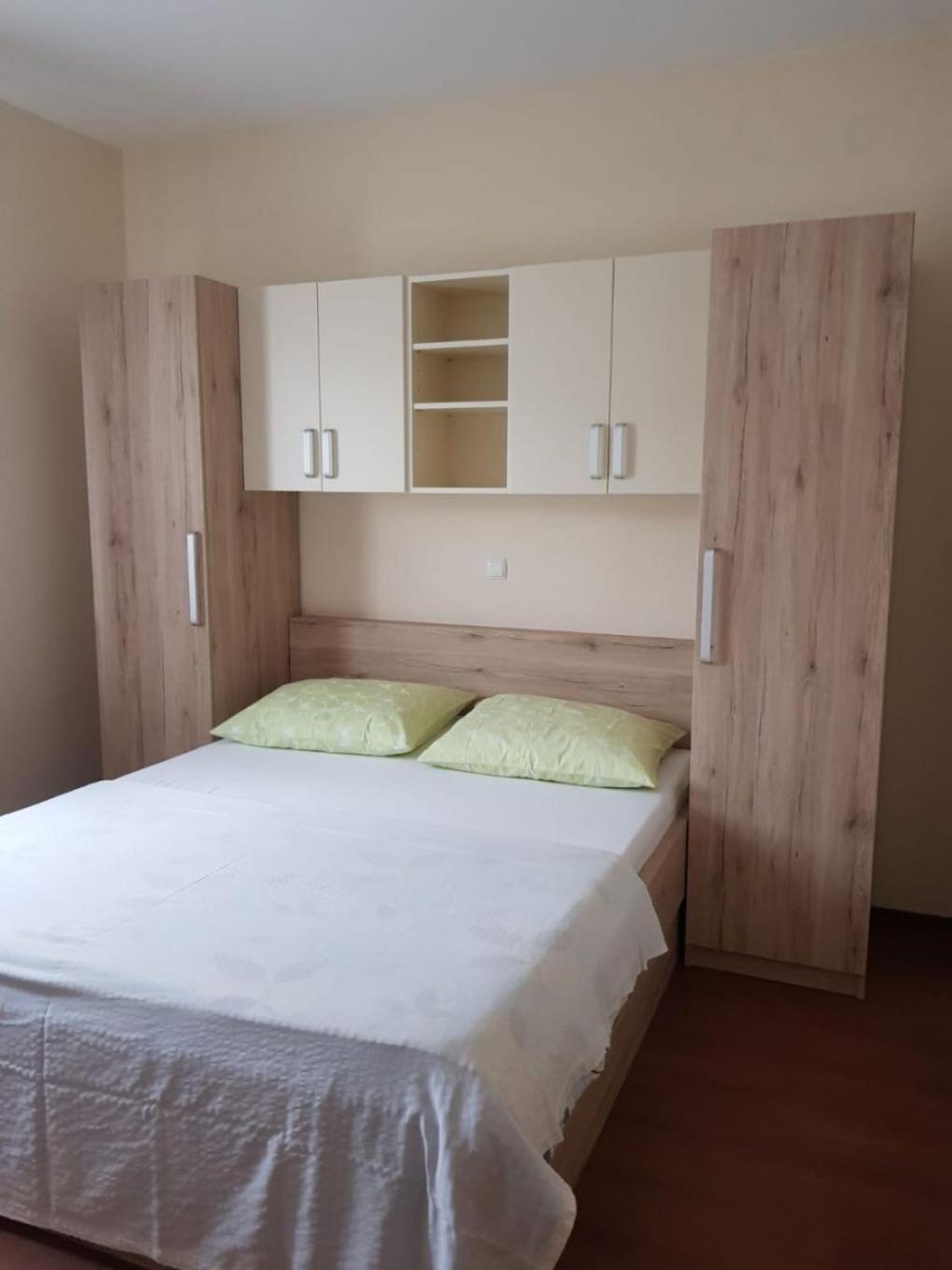 Apartments Mari - Near Sea Лопар Экстерьер фото