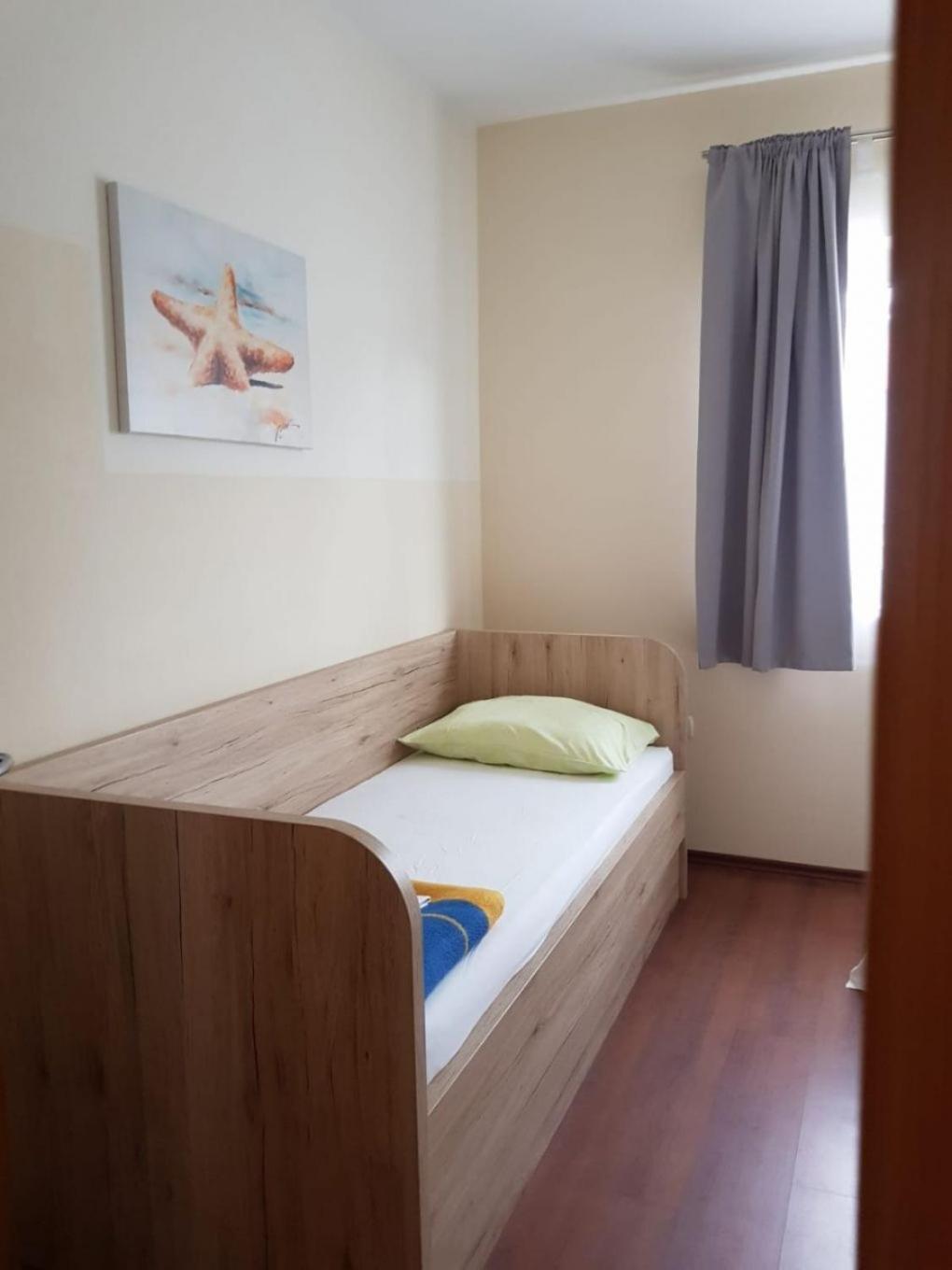 Apartments Mari - Near Sea Лопар Экстерьер фото